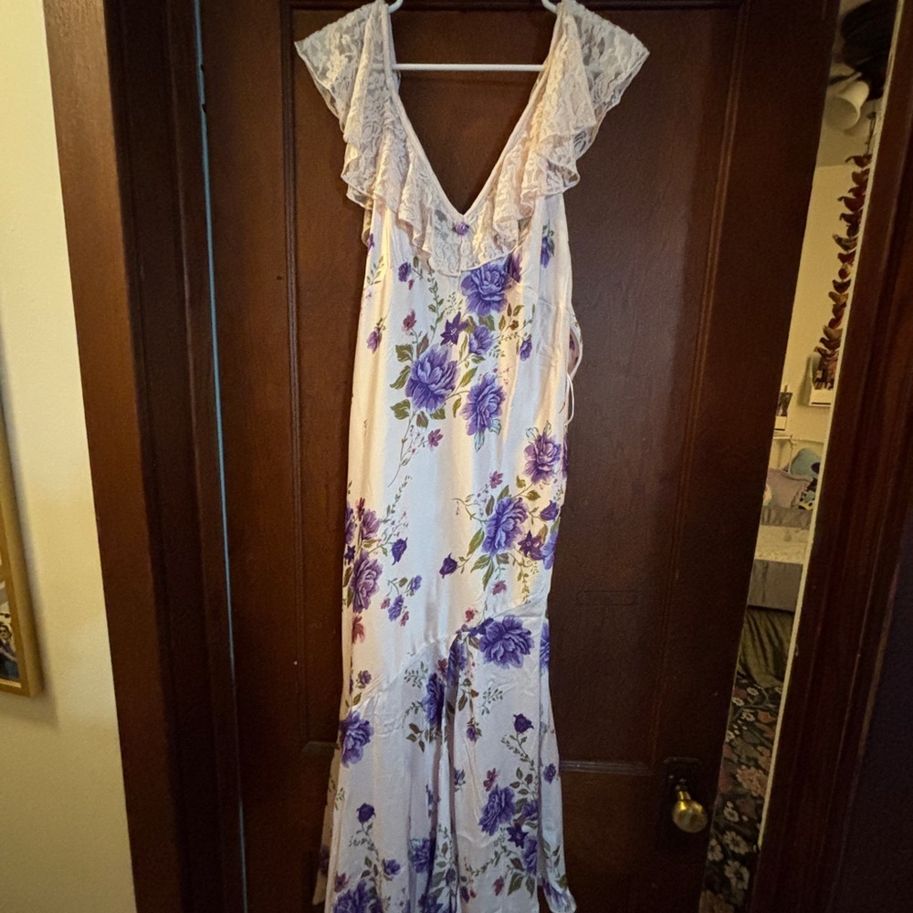 NWOT Free People Warm Hearts Floral Lace-Trim Slip Dress in Lavender and Cream - Picture 4 of 5